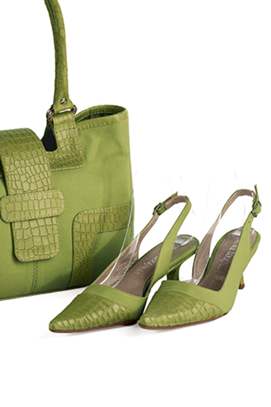 Pistachio green women's slingback shoes. Pointed toe. Medium spool heels. Worn view - Florence KOOIJMAN